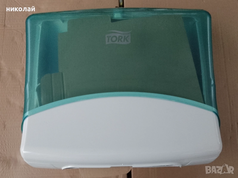 Диспенсър за кърпи TORK, снимка 1