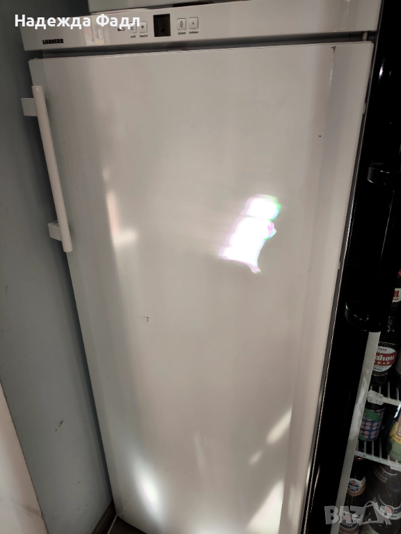 Продавам сладкарски хладилник Либхер, снимка 1