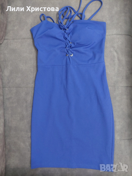 Синя рокля , снимка 1