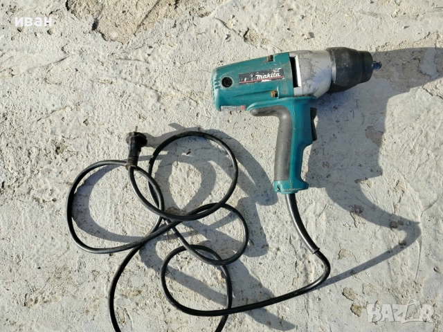 Гайковерт ударен MAKITA TW0350, снимка 6 - Винтоверти - 52509050