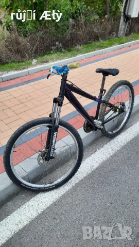 колелото ми е с една хидрадлична спирачка та е Shiman задна барът е Синь грипите са  светло зелено , снимка 2 - Велосипеди - 53808113