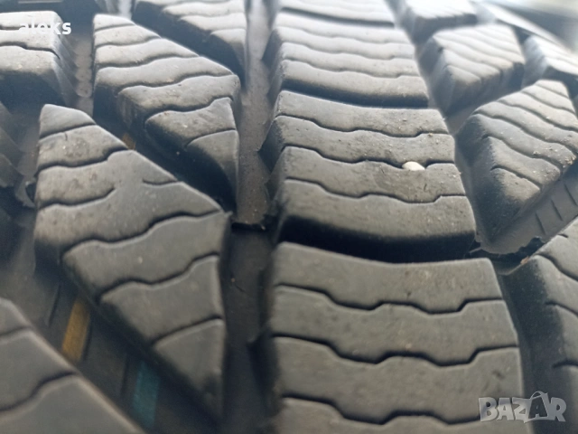 Зимни гуми 225 60 18 /. 100евро 4бр., снимка 2 - Гуми и джанти - 54293188