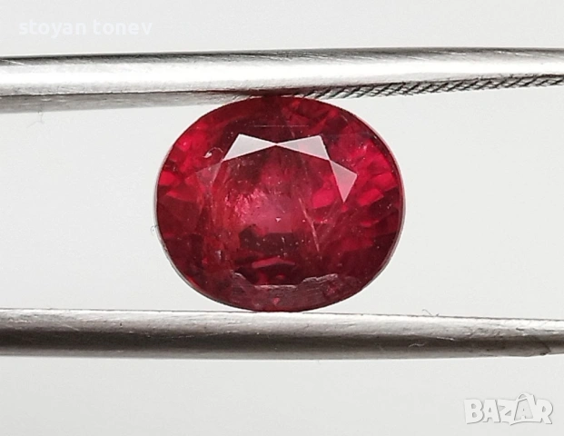 Рядък Ненагряван Сертифициран Рубин 3.18 карата от Уинза, Танзания – Истинско Съкровище! , снимка 2 - Други - 53805332