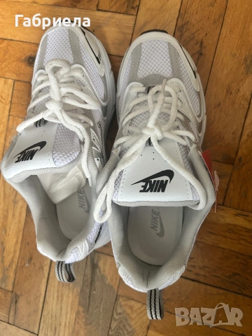 Чисто нови женски Nike обувки 