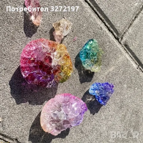 Елегантна Многоцветна Кристална Топка с метална стойка, снимка 5 - Декорация за дома - 50390285