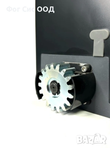 BERG - Автомат за гаражна плъзгаща се врата DKC500AC, до 600 кг. - комплект с 4бр. зъбни рейки, снимка 3 - Друга електроника - 54068892