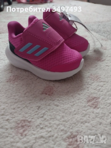 Чисто нови оригинални детски маратонки Adidas 19, снимка 2 - Бебешки обувки - 53885772