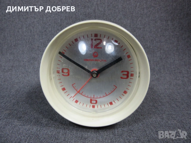 СТАР РЕТРО СОЦ ПОЛСКИ НАСТОЛЕН МЕХАНИЧЕН ЧАСОВНИК БУДИЛНИК MERA POLTIK