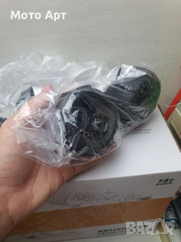 Количка с Дистанционно Управление Безчеткова Доста Бърза с 2 батерик и аксесоари, снимка 7 - Електрически играчки - 51068286