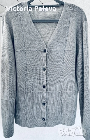 Стилна италианска жилетка нежен меринос, снимка 3 - Жилетки - 51632147