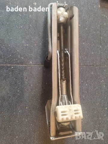 Mercedes - оригинален крик