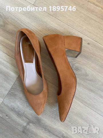 Обувки Stradivarius на ток от изкуствен велур, снимка 2 - Дамски обувки на ток - 52967148