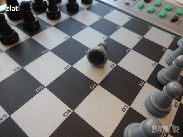 Продавам електронен шах Talking Chess Master – Krypton Systema с гласова обучителна система, снимка 6 - Шах и табла - 53885712