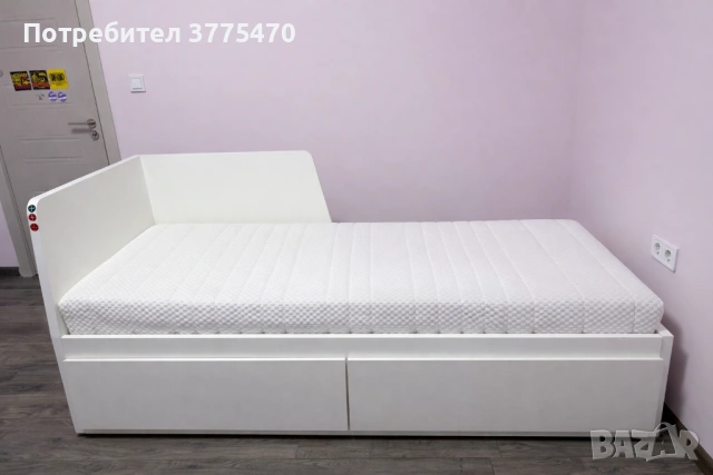 Легло единично разтегателно с чекмеджета