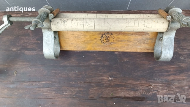 Стара ръчна преса за дрехи - 1955г. - L.Z. MET. ŁÓDŹ - Poland, снимка 7 - Антикварни и старинни предмети - 53646859