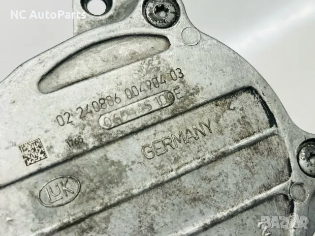 Вакуум помпа за Audi Ауди А3 VW Golf MK5 8P1 2.0 GTI 200 коня BWA 06D145100E LuK 2008, снимка 2 - Части - 50180380