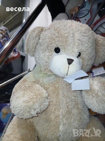 голямо плюшени мече височината см 45 см широко