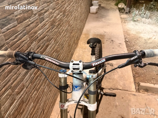 Колело YT TUES 2012, снимка 5 - Велосипеди - 53852549