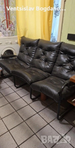 кожен диван