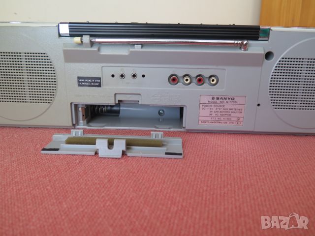 Sanyo Cubic Stereo M-7735 1985 ,Japan, снимка 10 - Радиокасетофони, транзистори - 46306028