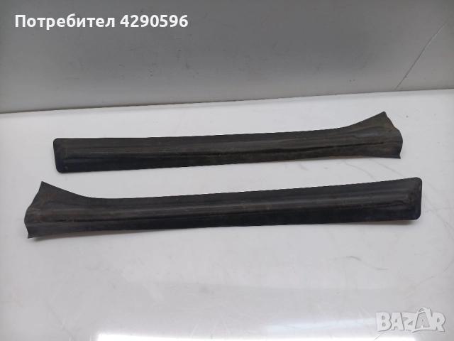 Лайсни / лайсна между врати за Opel Zafira B / Опел Зафира след 2005г. 13131954 / 13131953