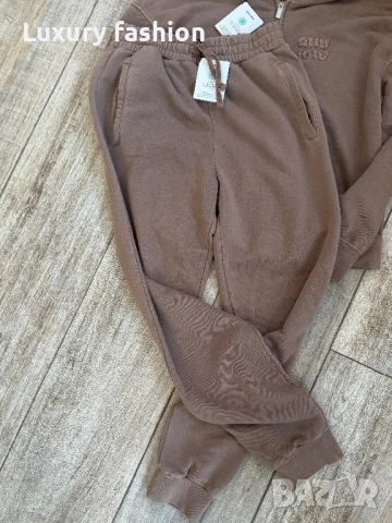 Дамски комплект Miu Miu, снимка 6 - Комплекти - 52463764