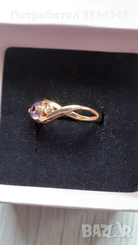 Продавам чисто нов комплект златни бижута от пръстен и обеци, с диаманти и естествен камък "аметист", снимка 5 - Пръстени - 54064521