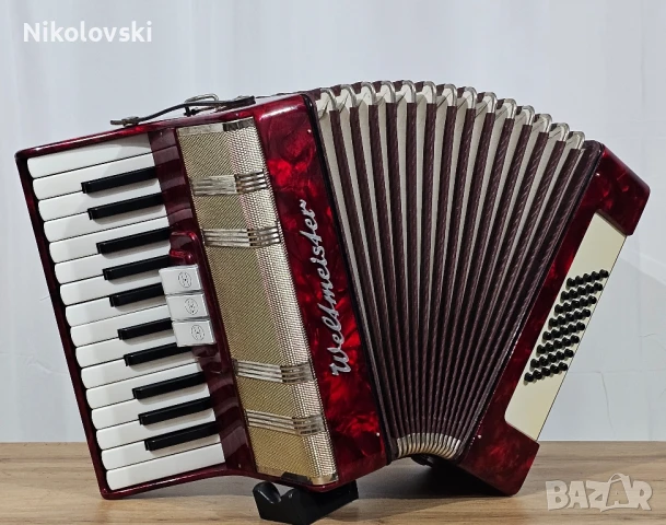 Акордеон Weltmeister Stella , снимка 1