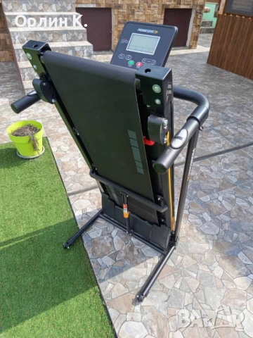 Пътека за бягане чисто нова