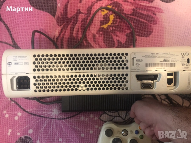 Продавам Xbox 360 + 2 контролера, снимка 3 - Xbox конзоли - 52566910