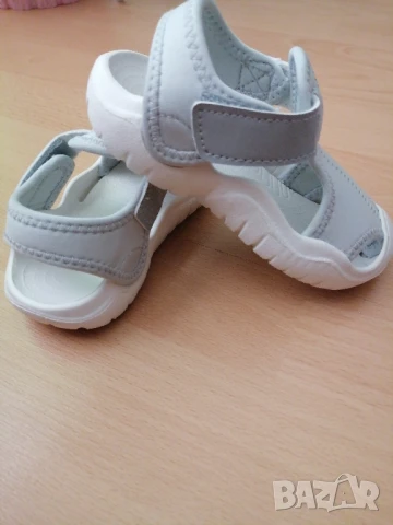 Чисто нови олекотени сандалки, снимка 2 - Детски сандали и чехли - 50794805