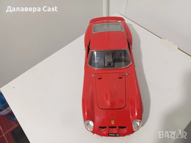 1/18 Ferrari GTO 1962 Bburago Italy , снимка 4 - Колекции - 54181525