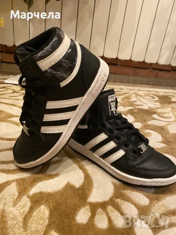 Маратонки боти Adidas, снимка 1 - Детски обувки - 47959989