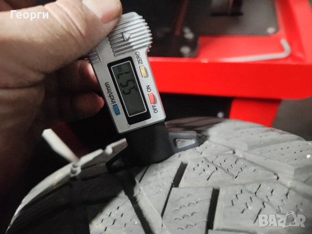 2бр. зимни гуми 215/55/17 Continental, снимка 2 - Гуми и джанти - 52415422