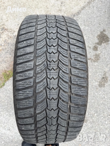 Зимни гуми 245/45 R18 100V XL – перфектни, 4 броя, снимка 3 - Гуми и джанти - 52497823