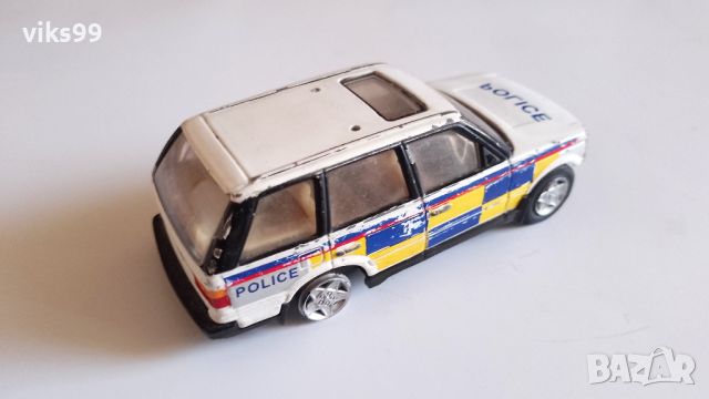 RANGE ROVER 4.6 HSE POLICE Hongwell 1:43, снимка 4 - Колекции - 45886751