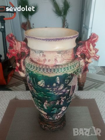 Антикварна,красива и уникална,китайска ваза.Подписана., снимка 4 - Колекции - 45146772