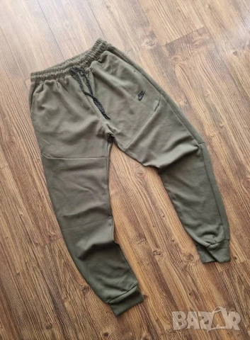 Страхотен мъжки спортен екип NIKE размер M и L, снимка 7 - Спортни дрехи, екипи - 53451358