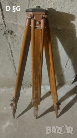 Дървен триножник