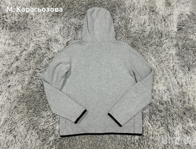 Мъжко горнище Nike Tech Fleece, Размер М, снимка 4 - Суичъри - 53487396