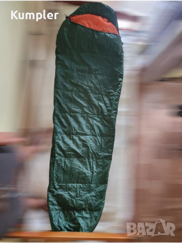 Почти нов спален чувал Crivit – надеждно удобство за къмпинг и планини 50 лв, снимка 2 - Надуваеми легла - 50885393