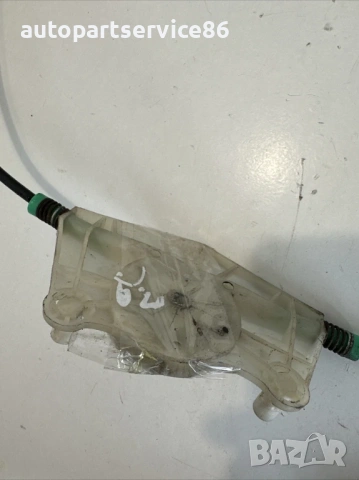 Регулатор на прозорец преден десен за Volkswagen Touareg (08-2010), снимка 2 - Части - 54166450