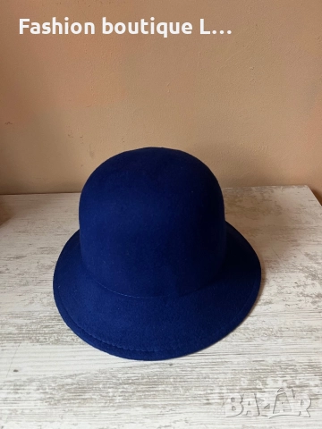 Дамска синя кръгла шапка с вътрешен шнур за стесняване на обиколката за да се регулира 💙, снимка 5 - Шапки - 52859774