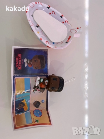 Фигурката Lucas от Киндер серията Stranger Things, снимка 2 - Колекции - 52374551