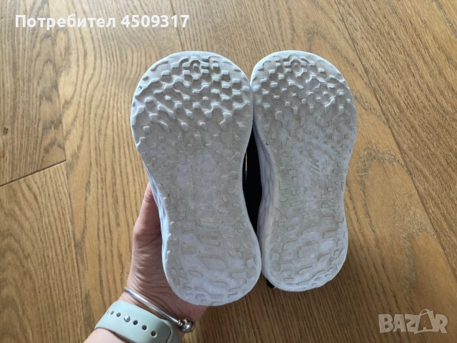Маратонки Nike Revolution размер 22, снимка 4 - Детски маратонки - 51831309