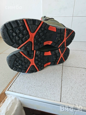 McKinley-туристически обувки, снимка 11 - Спортни обувки - 53706657