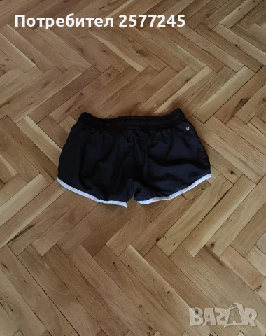 Оригинални дамски спортни къси гащи Puma и Adidas размер M-L , снимка 4 - Спортни екипи - 50737385