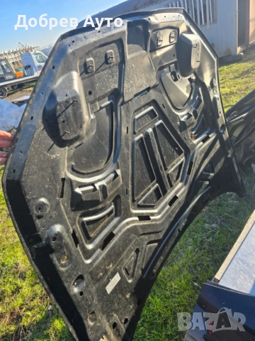 Преден капак за Audi A8 D5 с забележки!, снимка 2 - Части - 52539569