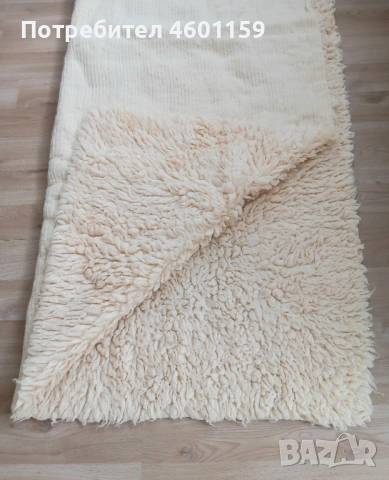 Нов вълнен китеник 