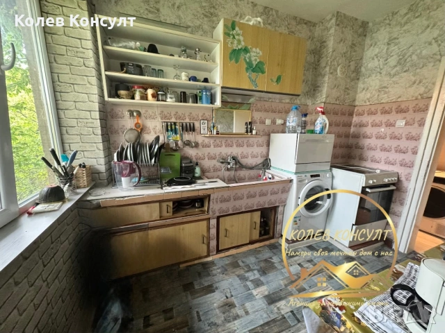 Четиристаен тухлен апартамент град Димитровград, снимка 6 - Апартаменти - 54215658